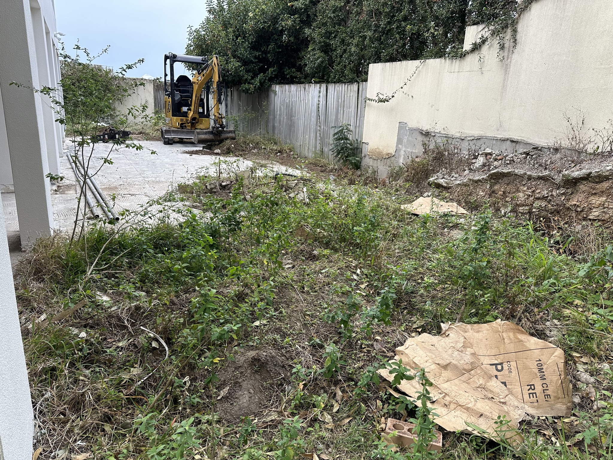 OZJO team at work — Brisbane earthmoving